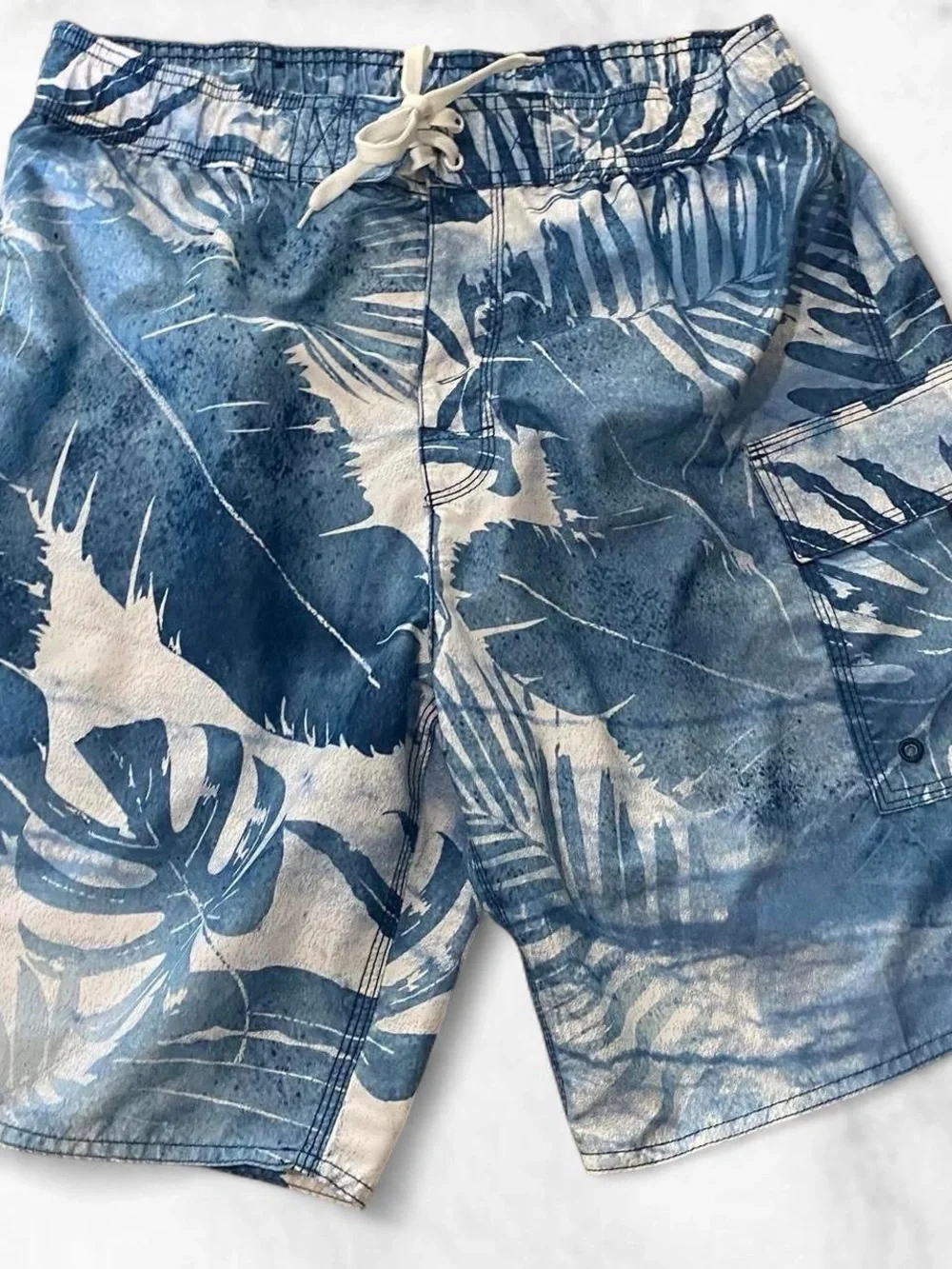 US Apparel Men's Blue Tropical Print Swim Shorts